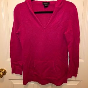 Lord and Taylor Vneck cashmere hoodie Pink WS
